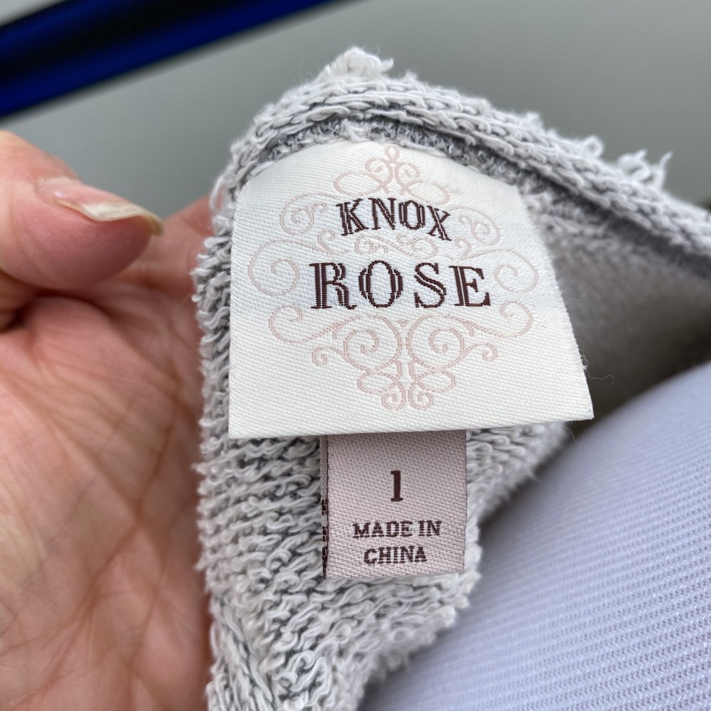 KNOX ROSE TOP - Picture 3 of 3